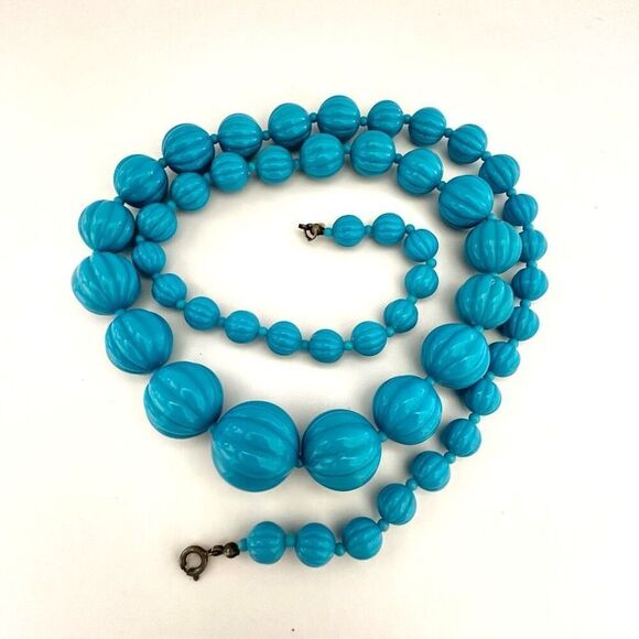 Turquoise blue beaded vintage long necklace - Picture 2 of 7